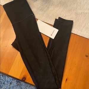 Lululemon black camo tight